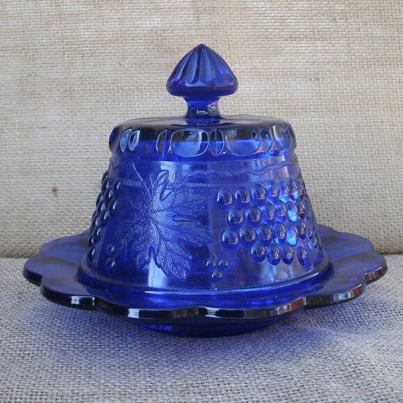 Vintage Mosser Cobalt Grapes Covered Butter Dish - Picture 4 of 16